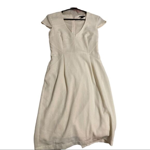 H&M Dresses & Skirts - H & M cream colored dress, subtle V, classy, can be worn for work or play